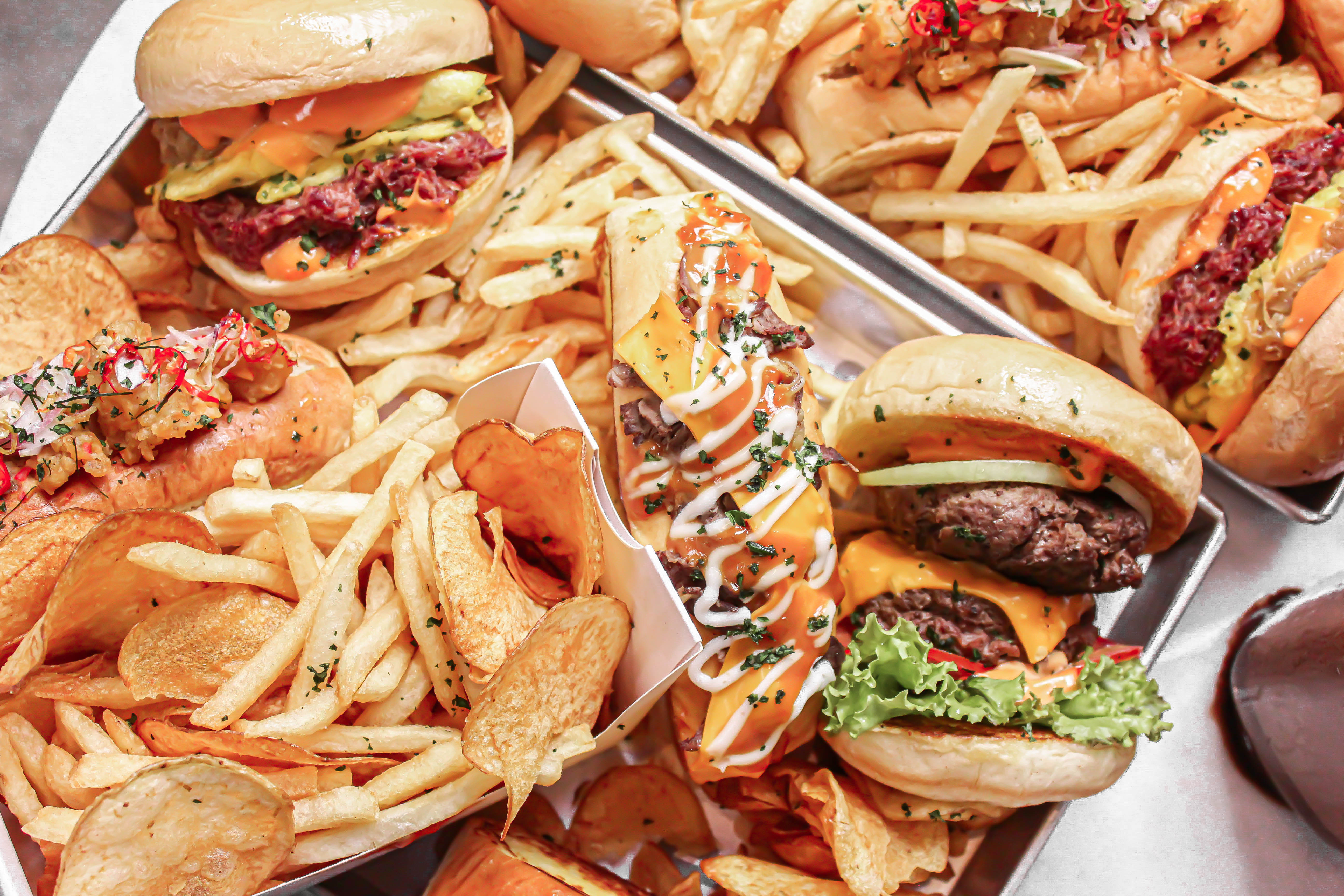 Stack Jakarta, Burger Isian Daging Wagyu Hingga Lobster